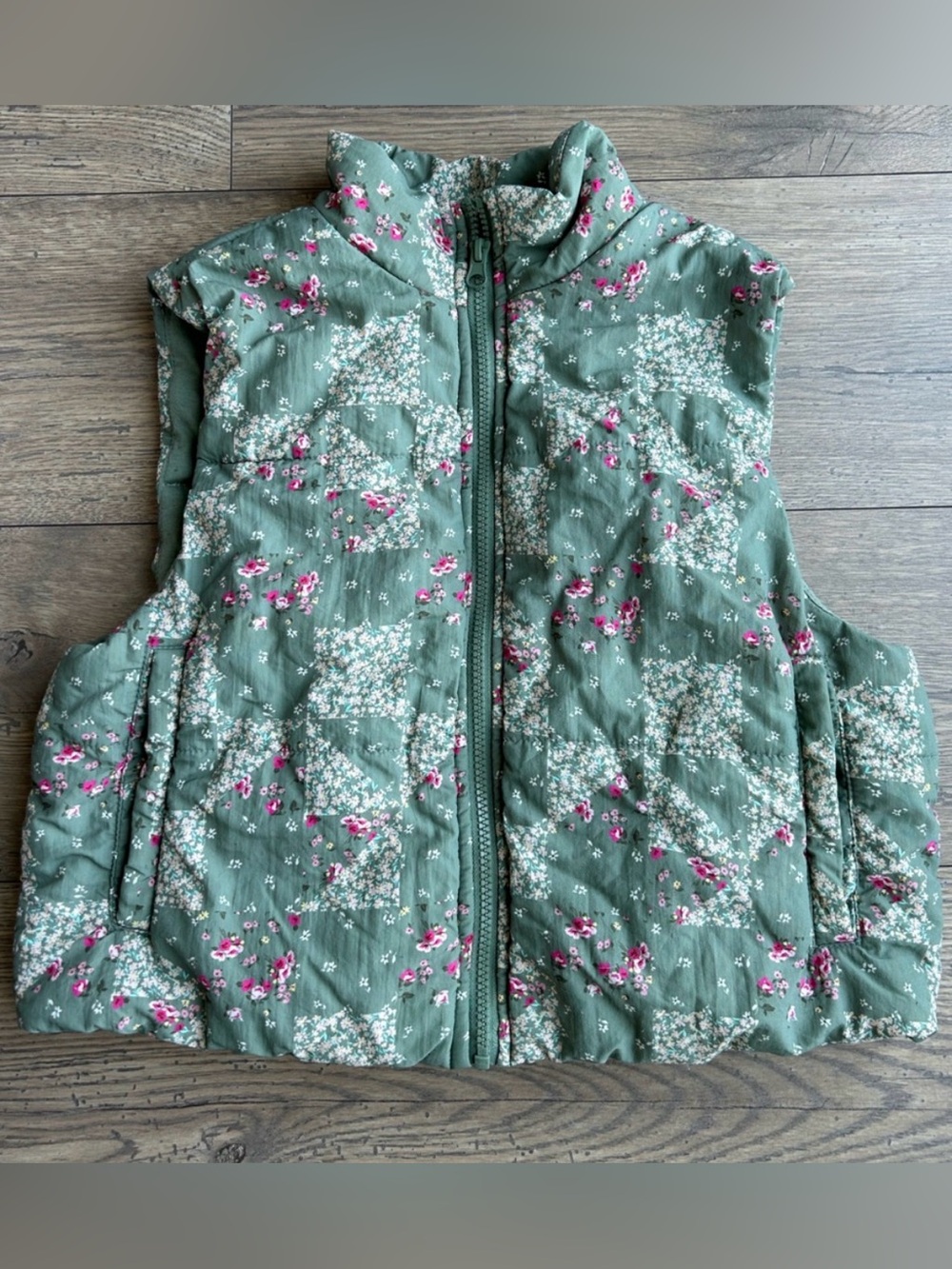 Love Fire Floral Vest Size M